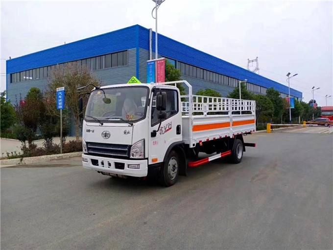 危險(xiǎn)品平板車(chē)